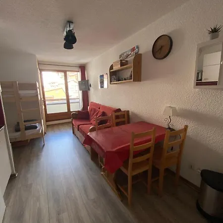 T2 Montagne En Etage Eleve. Apartment